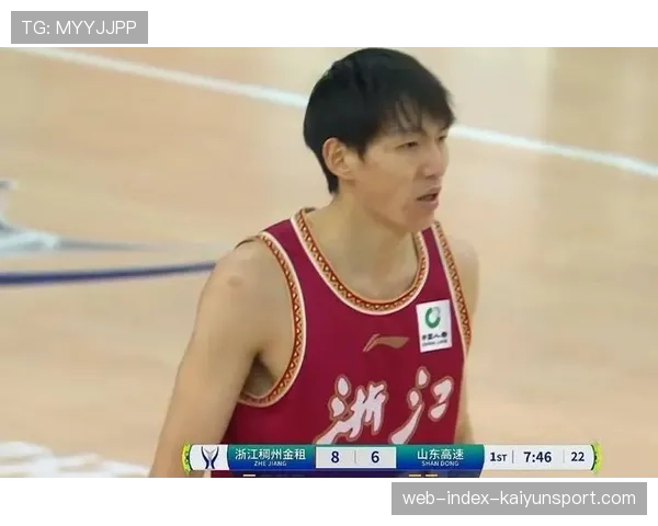 CBA“走进校园”活动抵达杭州,吴前指导中学生进行投篮训练 CBA“走进校园”活动抵达杭州,吴前指导中学生进行投篮训练