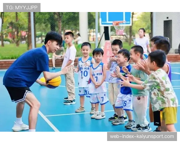 CBA青少年友好型赛场推动家庭观赛，亲子互动增加